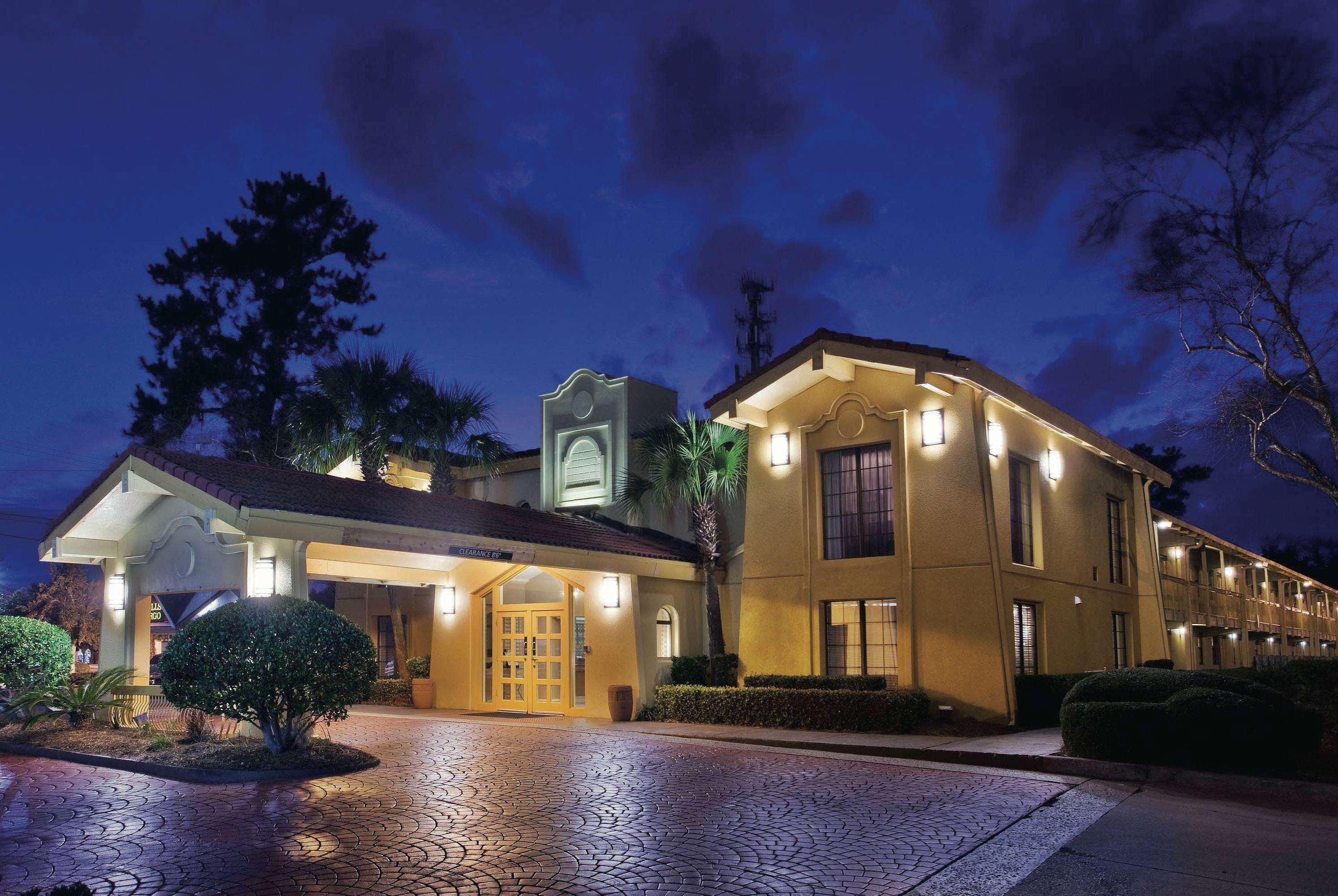 La Quinta Inn By Wyndham Savannah Midtown Exterior foto