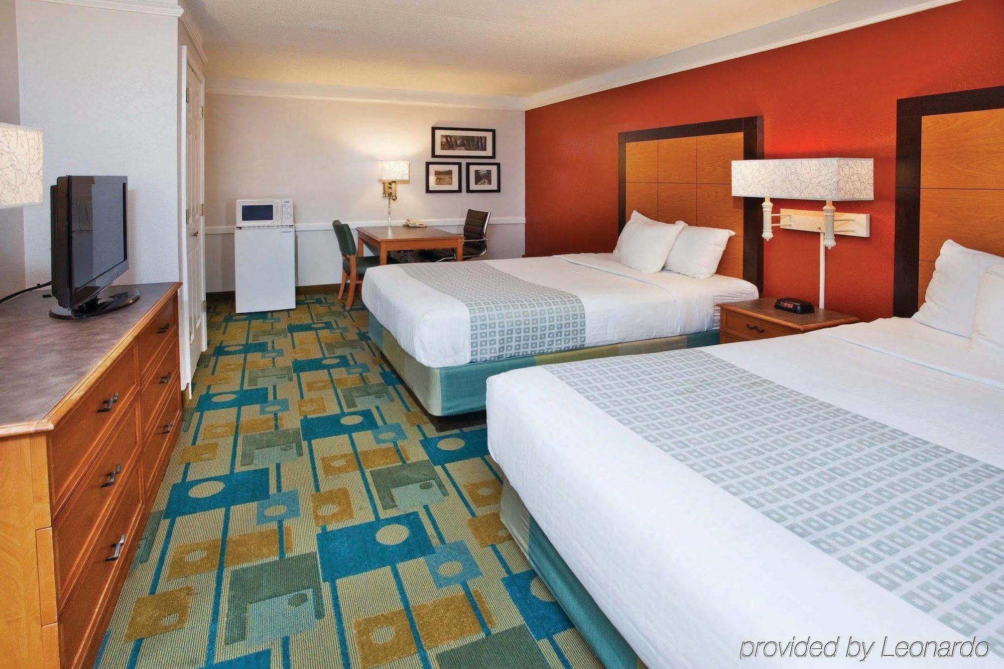 La Quinta Inn By Wyndham Savannah Midtown Exterior foto